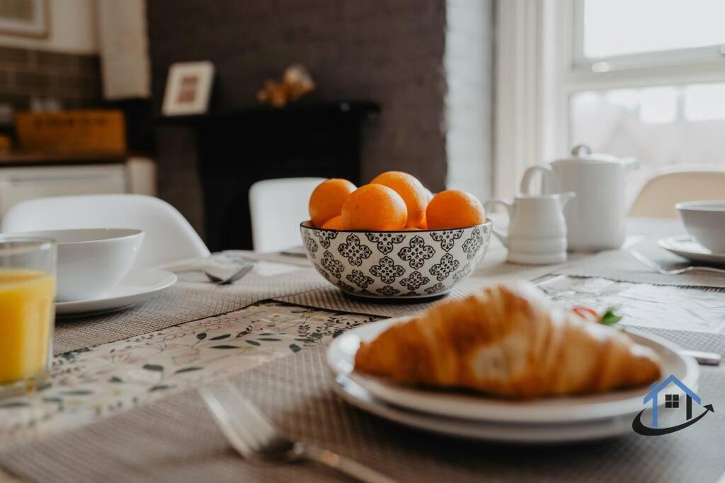 Indigo Snug - Gorgeous 2 Bed Flat In The Heart Of Cromer Ngoại thất bức ảnh